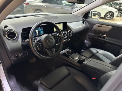 Mercedes-Benz GLA 220 d 4Matic Burmester LED DAB dig.Cockpit