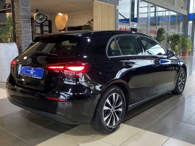 Mercedes-Benz A 180 dig.Cockpit Navi R.Cam PDC Klimaauto. DAB