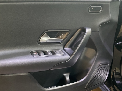 Mercedes-Benz A 180 dig.Cockpit Navi R.Cam PDC Klimaauto. DAB