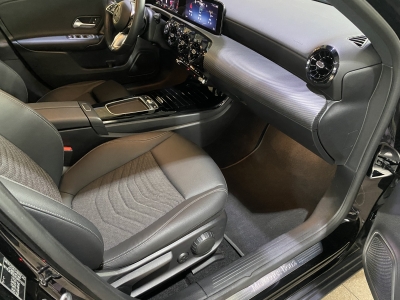 Mercedes-Benz A 180 dig.Cockpit Navi R.Cam PDC Klimaauto. DAB