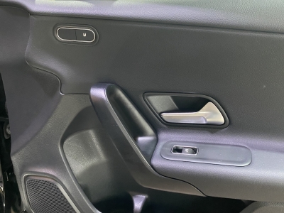 Mercedes-Benz A 180 dig.Cockpit Navi R.Cam PDC Klimaauto. DAB