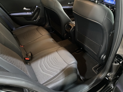 Mercedes-Benz A 180 dig.Cockpit Navi R.Cam PDC Klimaauto. DAB