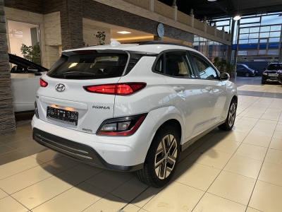 Hyundai KONA Select dig.Cockpit R.Cam ACC SHZ SOH:100%