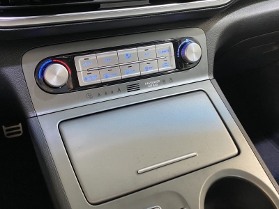 Hyundai KONA Select dig.Cockpit ACC SHZ R.Cam SOH:100%