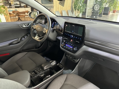 Hyundai IONIQ Style ACC Navi LED Wärmepumpe R.Cam PDC