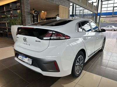 Hyundai IONIQ Style ACC Navi LED Wärmepumpe R.Cam PDC