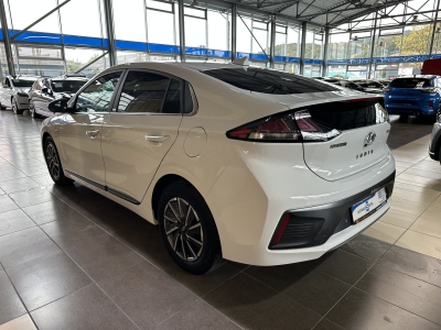 Hyundai IONIQ Style ACC Navi LED Wärmepumpe R.Cam PDC
