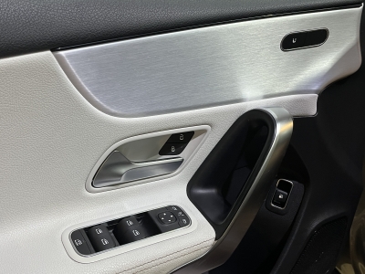 Mercedes-Benz A 250 e AMG-Line AHK LED Navi Leder DAB Tempomat