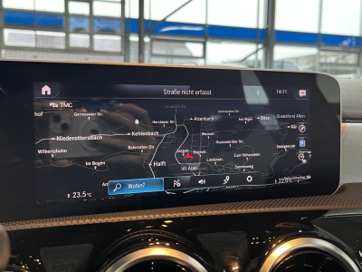 Mercedes-Benz A 250 e AMG-Line AHK LED Navi Leder DAB Tempomat