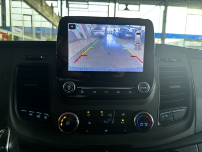 Ford Transit Custom 340 L2H2 Trend 3-Sitze Navi R.Cam