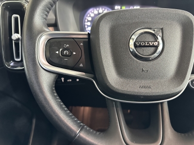 Volvo XC40 T5 Hybrid Inscription 360°Cam LED Navi DAB+