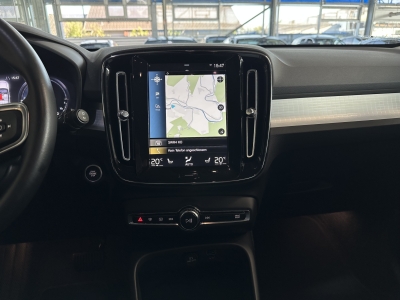 Volvo XC40 T5 Hybrid Inscription 360°Cam LED Navi DAB+