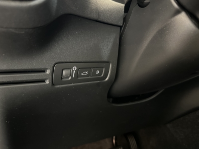 Volvo XC40 T5 Hybrid Inscription 360°Cam LED Navi DAB+