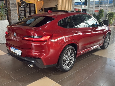 BMW X4 xDrive 20 i M Sport Pano. LED Aerodynamik PDC