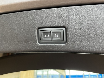 Audi Q4 e-tron S-line Sportback Sonos-Sound MMI-Navi