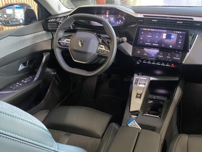 Peugeot 308 Allure Pack AHK LED 360°Cam Navi PDC DAB+