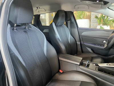 Peugeot 308 Allure Pack AHK LED 360°Cam Navi PDC DAB+