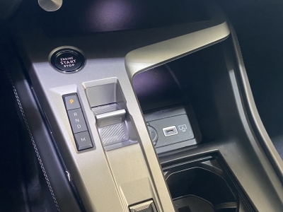 Peugeot 308 Allure Pack AHK LED 360°Cam Navi PDC DAB+