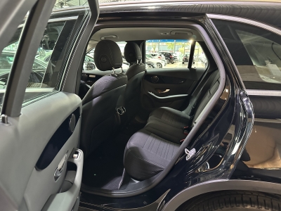 Mercedes-Benz GLC 300 e 4Matic Business LED Distr.+ Navi PDC