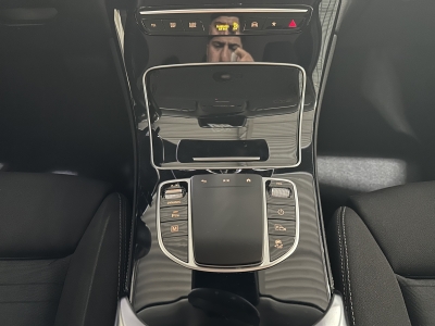Mercedes-Benz GLC 300 e 4Matic Business LED Distr.+ Navi PDC