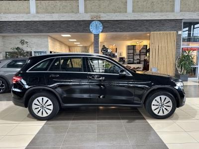 Mercedes-Benz GLC 300 e 4Matic Business LED Distr.+ Navi PDC