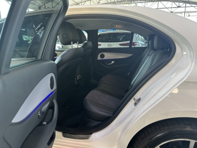 Mercedes-Benz E 220 d*Avantgarde*LED*Navi*dig.Cockpit*SHZ*PDC 