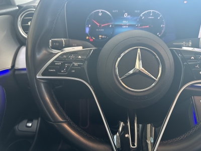 Mercedes-Benz E 220 d*Avantgarde*LED*Navi*dig.Cockpit*SHZ*PDC 