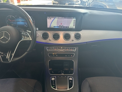 Mercedes-Benz E 220 d*Avantgarde*LED*Navi*dig.Cockpit*SHZ*PDC 