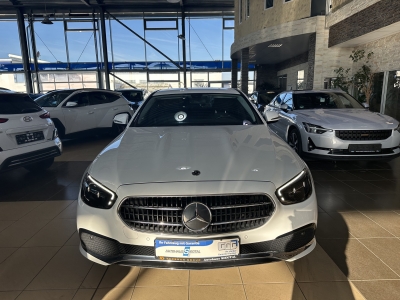 Mercedes-Benz E 220 d*Avantgarde*LED*Navi*dig.Cockpit*SHZ*PDC 
