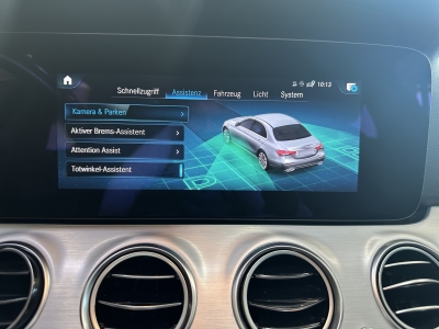 Mercedes-Benz E 220 d*Avantgarde*LED*Navi*dig.Cockpit*SHZ*PDC 