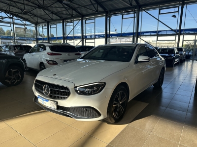 Mercedes-Benz E 220 d*Avantgarde*LED*Navi*dig.Cockpit*SHZ*PDC 