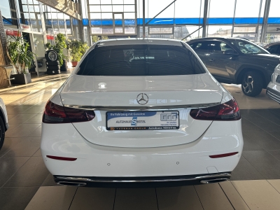 Mercedes-Benz E 220 d*Avantgarde*LED*Navi*dig.Cockpit*SHZ*PDC 