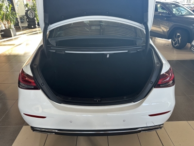 Mercedes-Benz E 220 d*Avantgarde*LED*Navi*dig.Cockpit*SHZ*PDC 