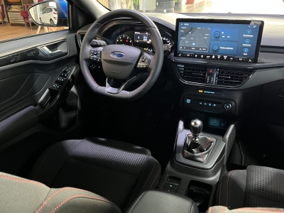 Ford Focus ST-Line*HUD*LED*Navi*R.Cam*PDC*SHZ*BLIS 