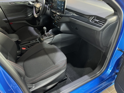 Ford Focus ST-Line*HUD*LED*Navi*R.Cam*PDC*SHZ*BLIS 