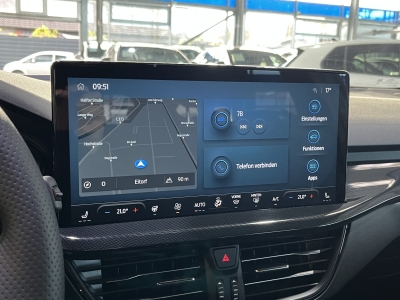 Ford Focus ST-Line*HUD*LED*Navi*R.Cam*PDC*SHZ*BLIS 