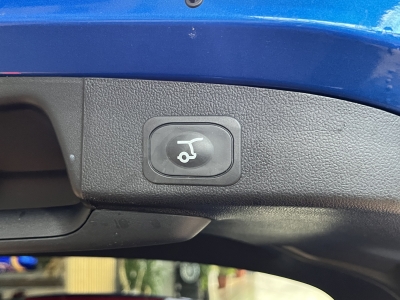 Ford Focus ST-Line*HUD*LED*Navi*R.Cam*PDC*SHZ*BLIS 