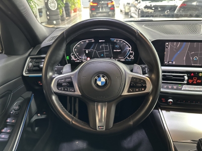 BMW 330 e M Sport Performance LED Ambiente-Licht PDC