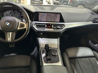 BMW 330 e M Sport Performance LED Ambiente-Licht PDC