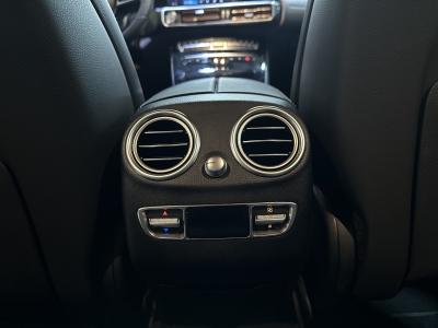 Mercedes-Benz EQC 400 4Matic Leder Navi LED R.Cam SHZ DAB 