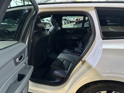 Volvo V60 AWD R Design Leder Pano. Harman/Kardon LED