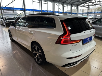 Volvo V60 AWD R Design Leder Pano. Harman/Kardon LED