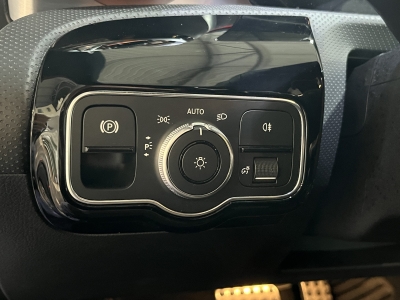 Mercedes-Benz CLA 200 Edition 2020 AMG-Line Burmester LED 