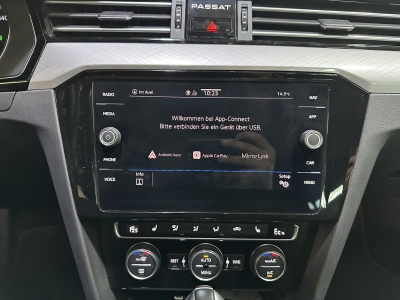 VW Passat GTE Business Premium Navi LED ACC PDC SHZ