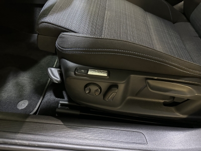 VW Passat GTE Business Premium Navi LED ACC PDC SHZ