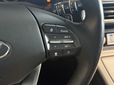 Hyundai KONA Premium ACC R.Cam Wärmepumpe LED SHZ Navi