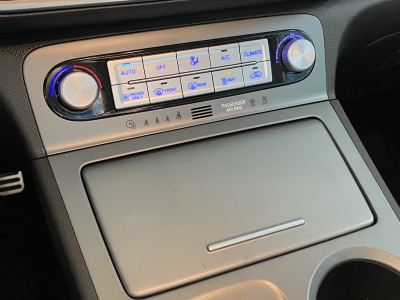 Hyundai KONA Select digCockpit ACC R.Cam PDC SHZ SOH100%
