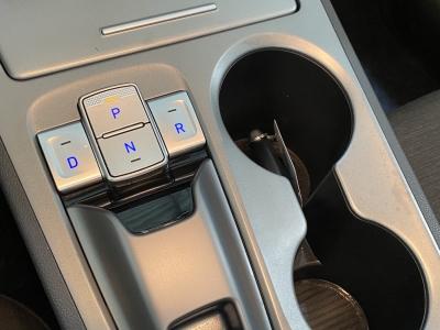 Hyundai KONA Select digCockpit ACC R.Cam PDC SHZ SOH100%