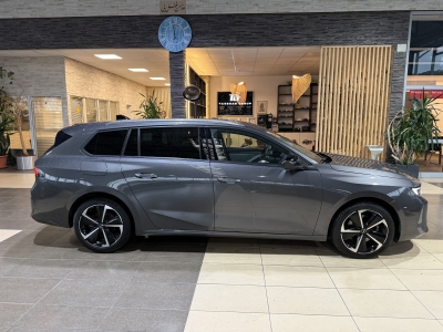 Opel Astra Elegance AHK Navi Ambiente-Licht R.Cam LED