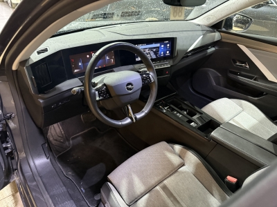 Opel Astra Elegance AHK Navi Ambiente-Licht R.Cam LED